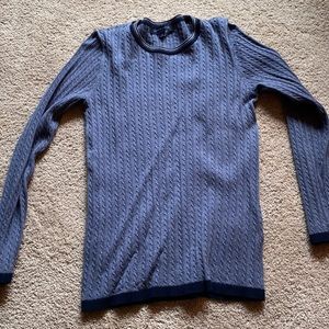 Tommy Hilfiger sweater size large